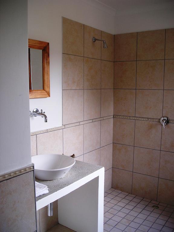 Wheatlands Lodge Бредасдорп Номер фото